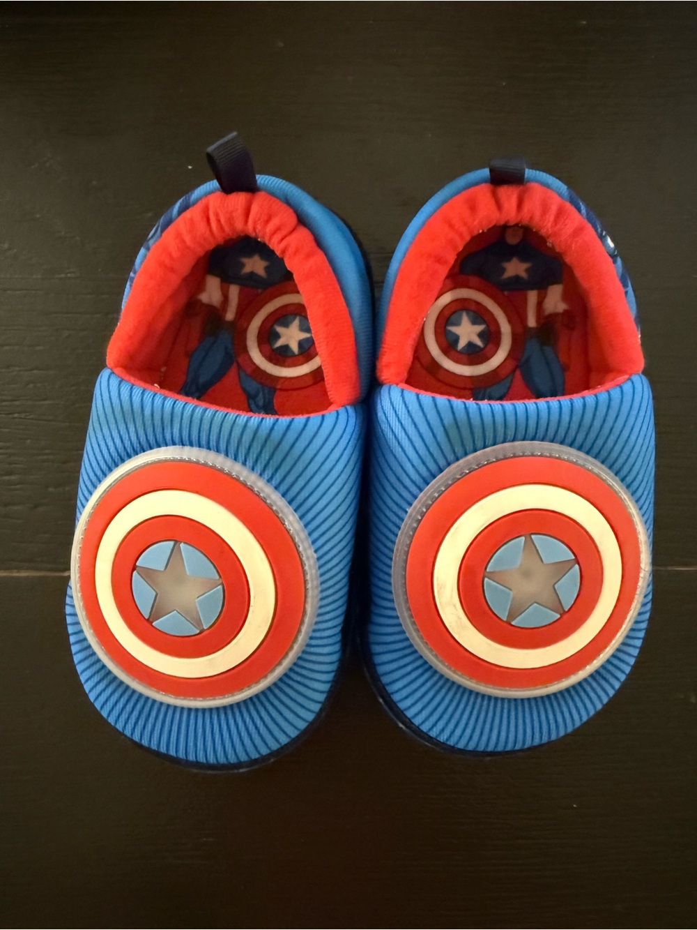 Marvel Kids Captain America Light up Slip-On Slippers! 9/10